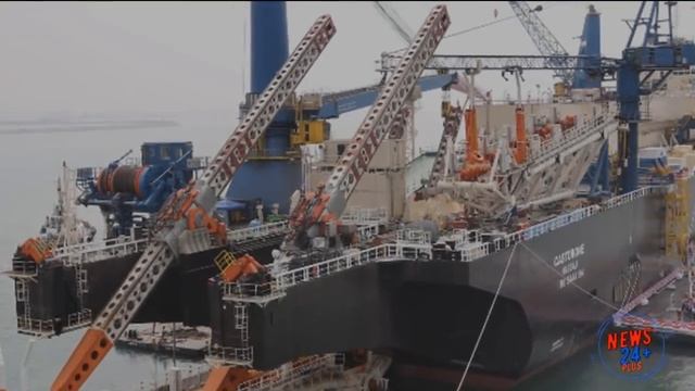 Баржа «Фортуна» достроила две трети незавершенного участка «Северного потока — 2» в датских водах смотреть онлайн