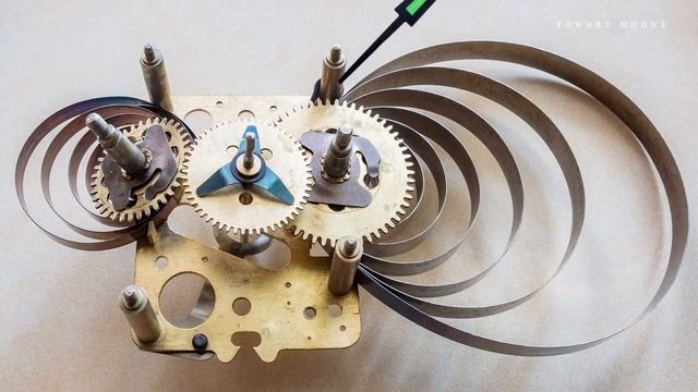 Budzik i jak go naprawić [TOWARY MODNE 77] смотреть онлайн