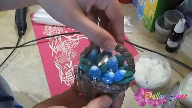 Упаковка мыла в 2 разных термоусадочных пленки и пищевую пленку. Различия пленок. смотреть онлайн