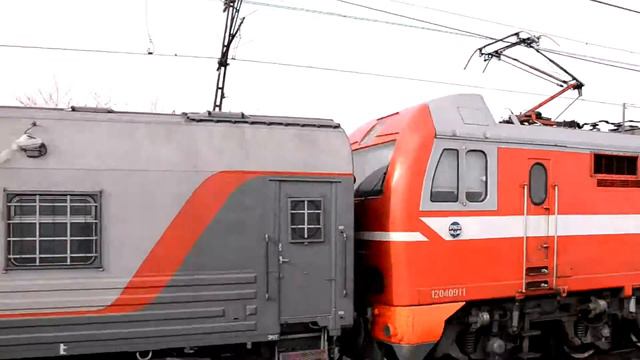 Электровоз ЭП2К-091 с поездом № 87 Нижневартовск - Самара смотреть онлайн