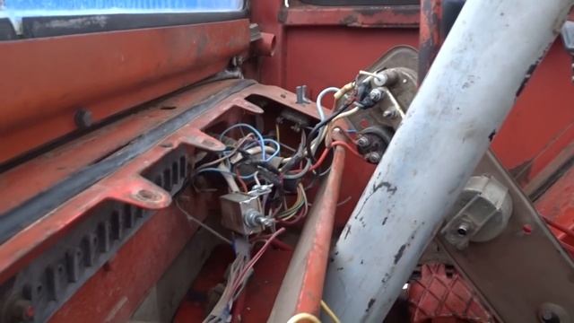 Трактор Т 25\/как я подставил Михалыча...Я плакал...))) смотреть онлайн