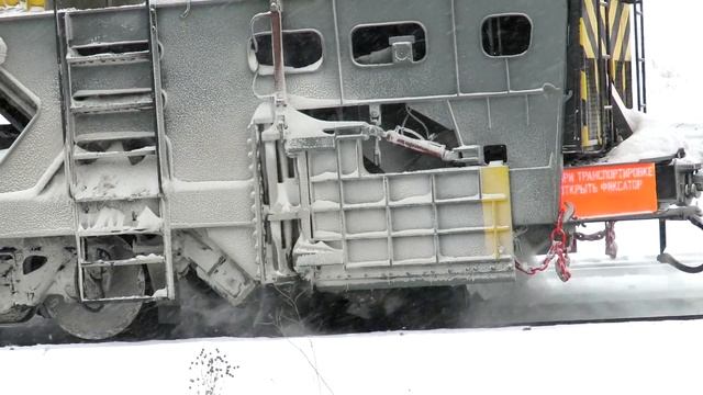 Самоходный снегоуборочный поезд ПСС-1К чистит снег смотреть онлайн