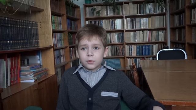 Страна читающая — Никита Харченко читает произведение «Я расту» А. Л. Барто смотреть онлайн