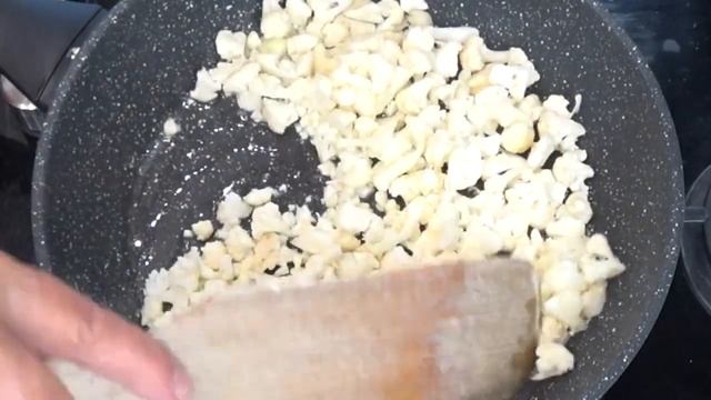 ЧТО ПРИГОТОВИТЬ НА ЗАВТРАК БЫСТРО и ВКУСНО / Цветная Капуста на Сковороде с ЯЙЦАМИ. смотреть онлайн