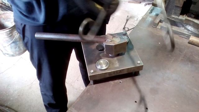 Изготовление пружины проходного капкана смотреть онлайн