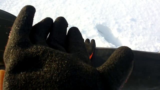 Рыхлили снег с Орликом))) испытывал шипы в глубоком снегу! смотреть онлайн