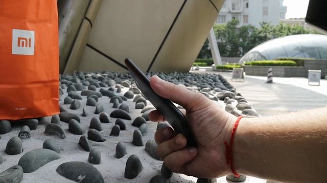 ПЕРВЫЙ из русскоязычных купил себе Redmi 8A - первый взгляд. смотреть онлайн
