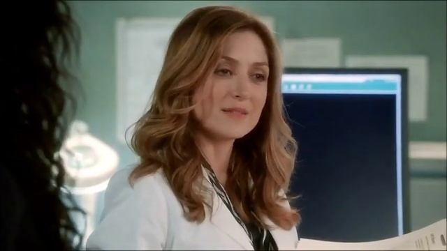 Rizzoli & Isles - National guessing day and Jane's toilet paper tail смотреть онлайн