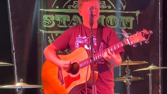 Before You Accuse Me - Bo Diddley / Eric Clapton cover - 13 yr old Joseph Davis live at The Station смотреть онлайн