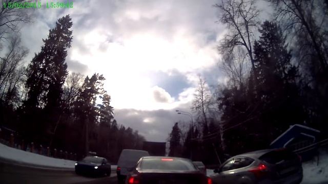 2015.02.15 дерево упало на дорогу. Юность смотреть онлайн