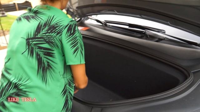 What fits in a Model X Frunk? смотреть онлайн