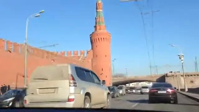 Как правильно ездить по центру Москвы!!!Гимн Украины смотреть онлайн