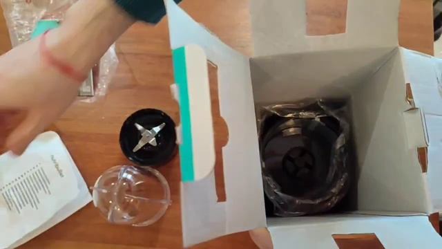 Распаковка блендер Magic Bullet MBR03 смотреть онлайн