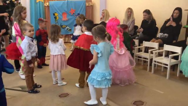 Новогодний утренник ) Лиза - принцесса Аврора смотреть онлайн