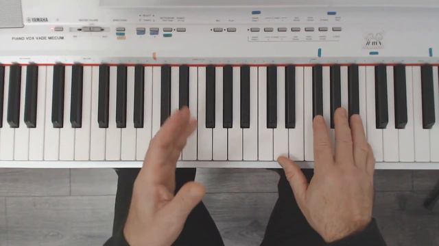 This Quiet Room : Tutoriel Piano Voix Cover смотреть онлайн
