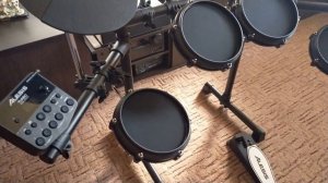 Электронная ударная установка Alesis TURBO MESH KIT.