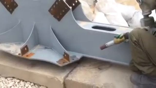 Пескоструйная обработка надземного пешеходного периода на Дмитровском шоссе смотреть онлайн