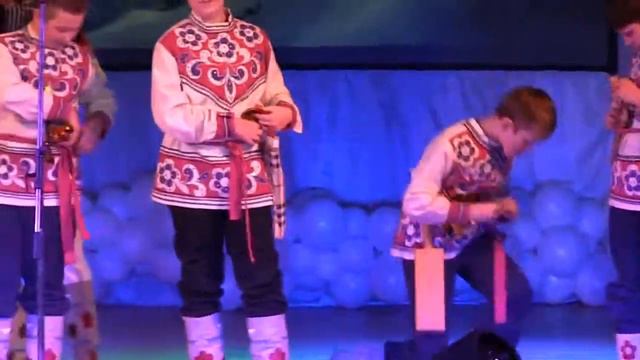 За околицей смотреть онлайн