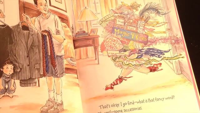 Fancy Nancy - STORY BOOK TIME ! смотреть онлайн