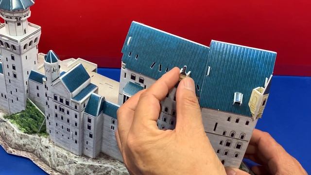 DIY Craft Instruction 3D Puzzle Cubicfun Neuschwanstein Castle