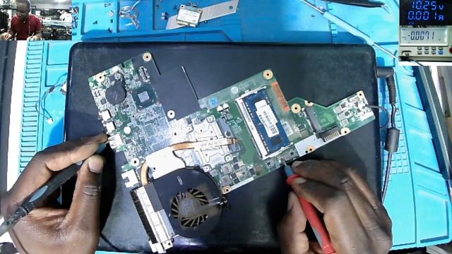 Hp Compaq Presario CQ57 Board Repair, Display Problems Easy To Fix On Old Laptops!! смотреть онлайн