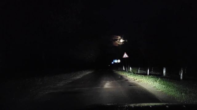 свет фар Ауди 80 б4 сонар/бош. мокрая дорога