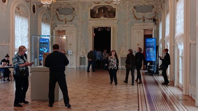 Эрмитажный театр. Санкт-Петербург. Из серии "Туристу на заметку" смотреть онлайн