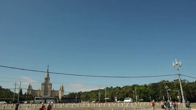 Полусферы и бетонные столбики напротив МГУ, Москва - www.a-fence.ru смотреть онлайн