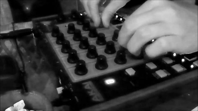 Akai Rhythm Wolf - Jam Session смотреть онлайн