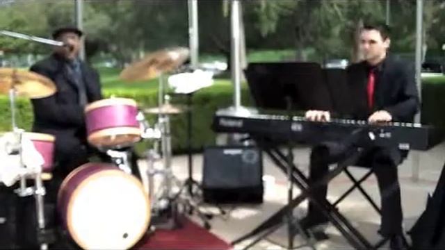 2SMOOTH / KENNY SARA DRUMS-VOCALS/MARTY HILLMAN KEYBOARDS смотреть онлайн