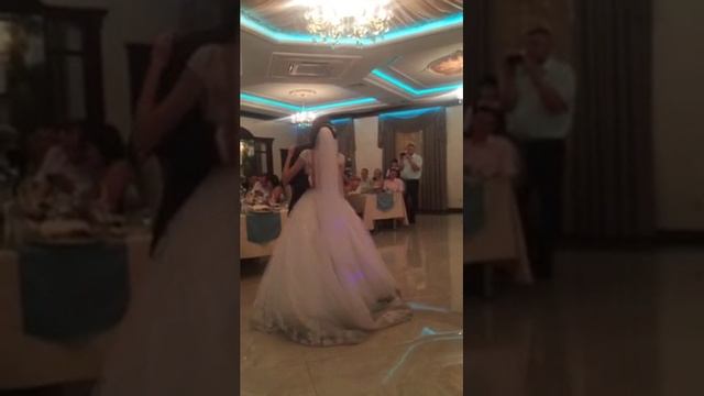 Первый танец.Свадьба дочери. смотреть онлайн