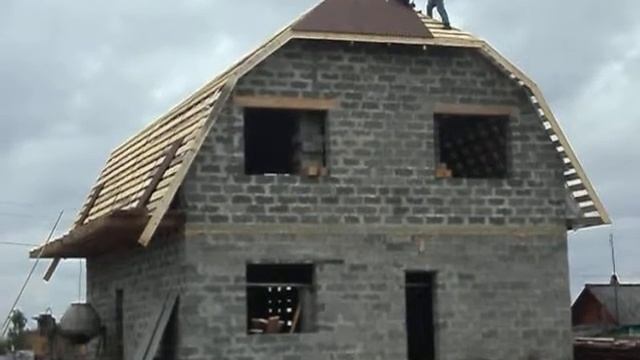 Дом из арболита. Крыша из ондулина-4 смотреть онлайн