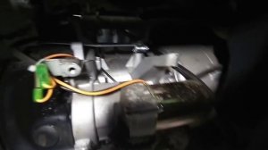 вытекает масло из нового генератора