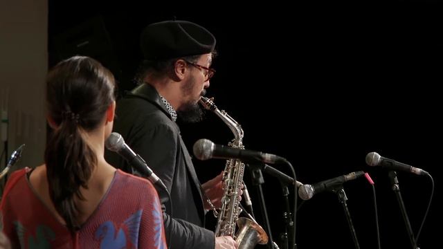 2018 round midnight SANT ANDREU JAZZ BAND ( Joan Chamorro ) & ANDREA MOTIS & LUIGI GRASSO смотреть онлайн