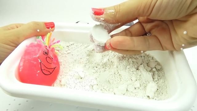 Распаковываем набор игрушек, делаем витражи смотреть онлайн