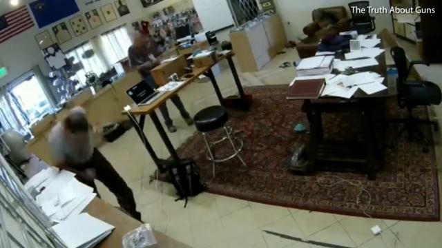 Man accidentally shoots himself in groin when he bends over смотреть онлайн