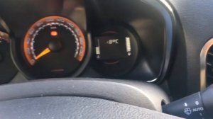 Лада XRAY Cross Температура двигателя, карманы дверей