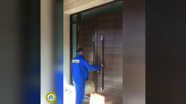 Входные двери из массива древесины от немецкой компании "Schenk" смотреть онлайн