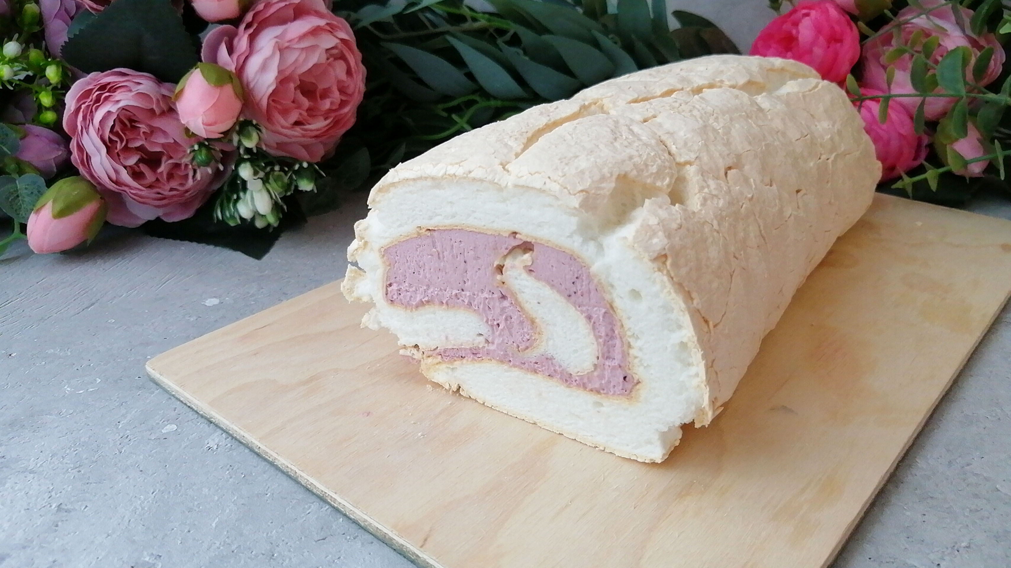 Меренговый рулет. Отличный летний десерт!
