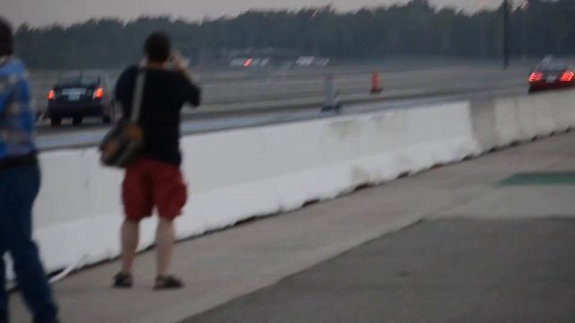 Événement Tesla Drag au ICAR à Mirabel - Tesla Model S vs Impreza & iMiev смотреть онлайн