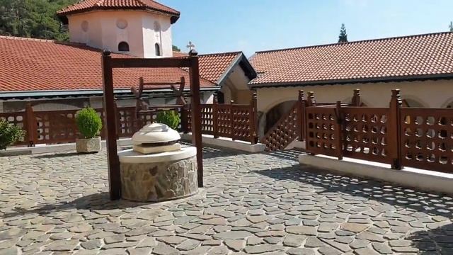 ПУТЕШЕСТВИЕ С ЛЮБИМЫМ МУЖЕМ В КИККСКИЙ МУЖСКОЙ МОНАСТЫРЬ смотреть онлайн