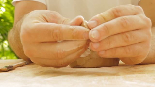 КАРАНДАШНИЦА СВОИМИ РУКАМИ ИЗ ГЛИНЫ В ВИДЕ ЕЖИКА! смотреть онлайн