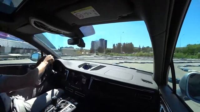 Porshe Macan на картодроме смотреть онлайн