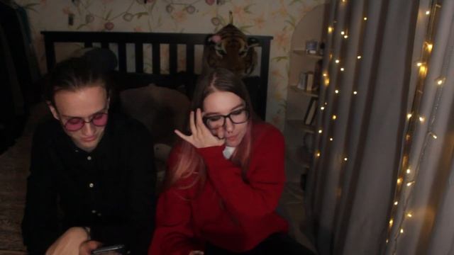 ЧИТАЕМ МОИ СТАРЫЕ ФАНФИКИ ВМЕСТЕ С ДРУГОМ смотреть онлайн