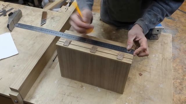 Шкатулка из дуба и шпона ореха. Make a box of oak and walnut смотреть онлайн