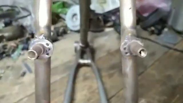 Приварил крепления V-brake на раме МВЗ