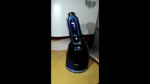 Работа устройства очистки бритвы Braun Series 3 Shaver 350cc-4
