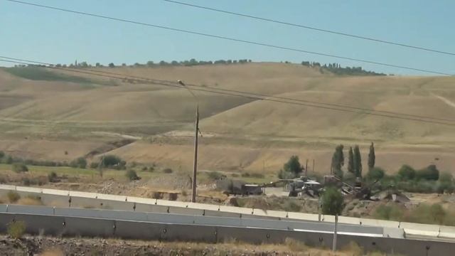 Зона отдыха Пирамиды, Чарвакское водохранилище, утро, дорога смотреть онлайн