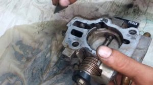 Как правильно почистить дроссельную заслонку