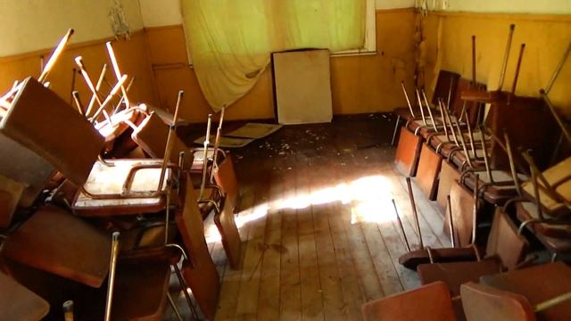 Заброшенный пионерский лагерь Мирный смотреть онлайн